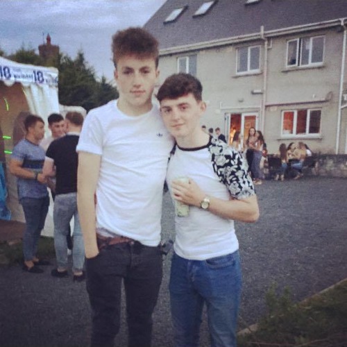 COMING OVER X GOLD DIGGER (CHILL)