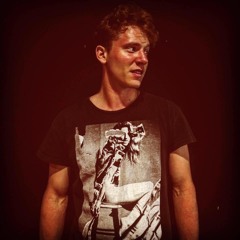 Maître Gims - Loin (Audio) ft. Dany Synthé (YL REMIX)