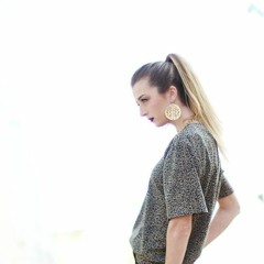 Sonic Ode ft Monica Kinney - Mad Heart