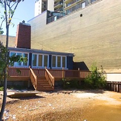 Another Chicago 'Up' House - This One On The Lake