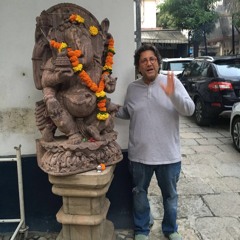 Jai Mangal Moorti by Amitabh Bachchan
