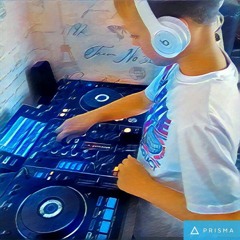 10 year old (DJ JNR C) garage and bass mini mix