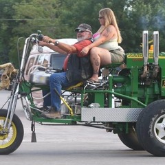 She Thinks My Tractors Sexy (Dyreckt & Dub Borski Remix)