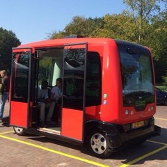 Het eerste zelfrijdende busje in Appelscha.. #LOL #kxradio