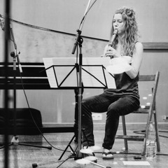 Musick's Recreation. Milena Cord-to-Krax: Bach BWV995 — Courante