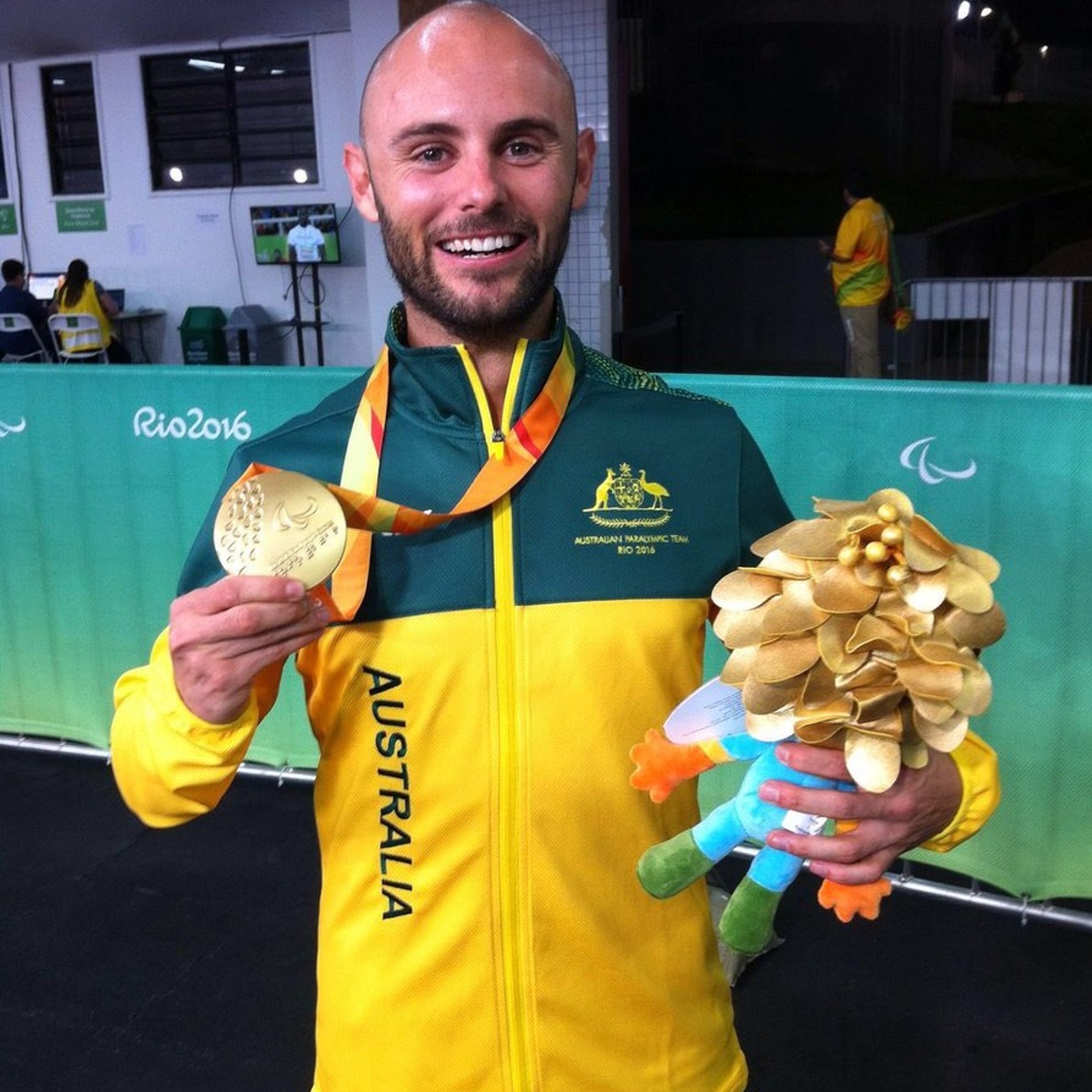 Mossy and Robbo Radio