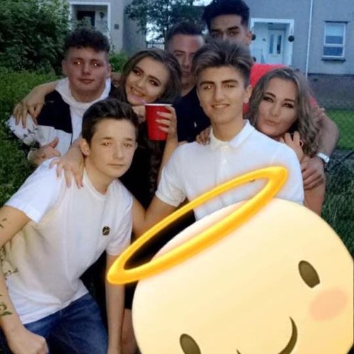 baby pull me closer x