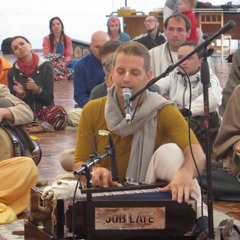 Gaura Arati Kirtan with Ojasvi