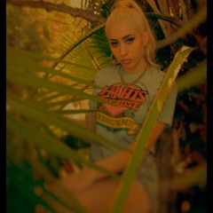 Kali Uchis - Pablo Escobar