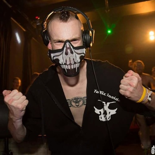 TOXIC INSIDE / TOXIC SICKNESS RESIDENCY SHOW / SEPTEMBER / 2016