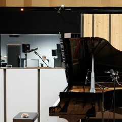 Joscha Schraff Trio - Going There