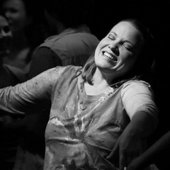 Do Wa an improv seeds of a new song by Annie Freres