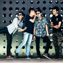 Midnight - Bangku Kota