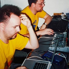 Hrvatski (Keith Fullerton Whitman) & Greg Davis Live on WVUM - Miami FL - March 2002