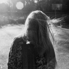 Bathtub (feat. Emilia Ali)