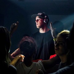 Guille Placencia - October Set 2016