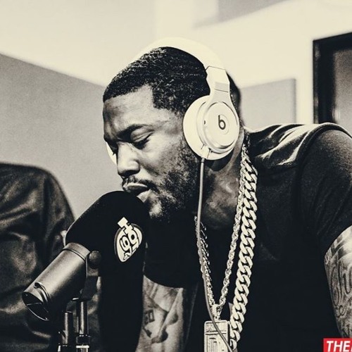 MEEK MILL FREESTYLES ON FLEX HOT97