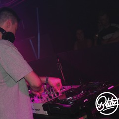 WARZONE 2 JUMP UP MIX (3 Decks)
