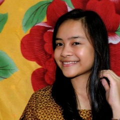 Nyanyi Glory - Hulda