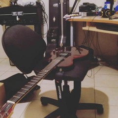 האולטראס והקומה התשיעית - תלויה באוויר - גרסאת הגיטרה