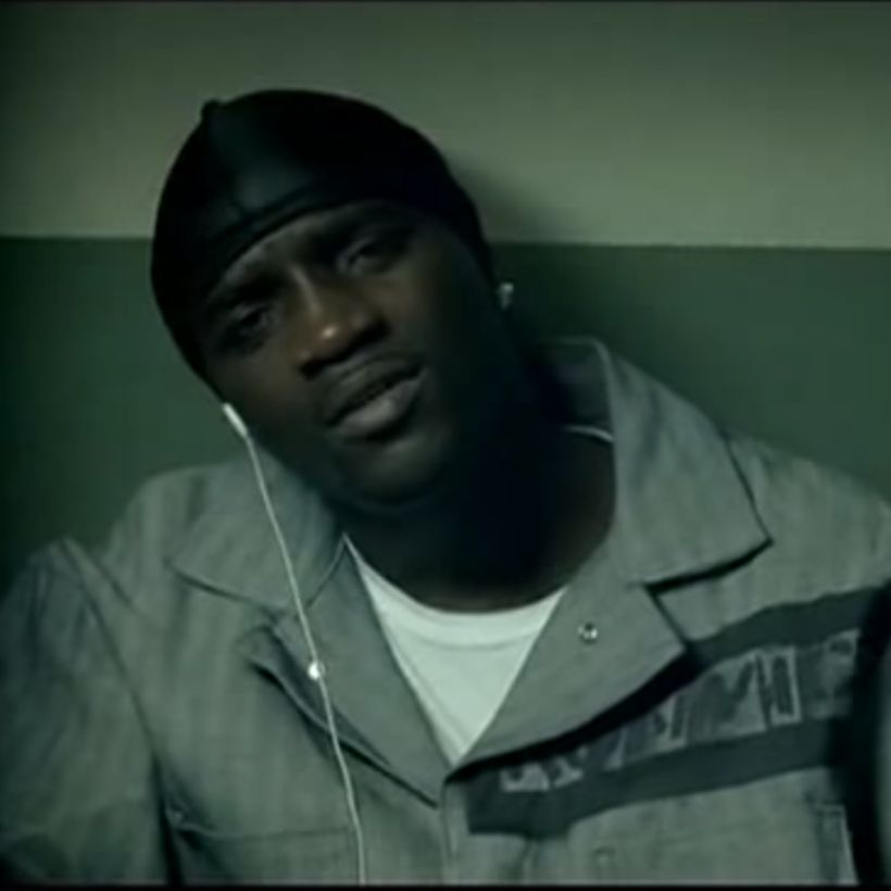 Budata Smack That (Akon Feat. Stat Quo')