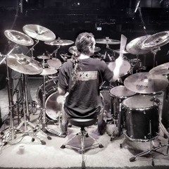 Technical drumming demo, recorded at radisson HOTEL, by MARIO Plumfield