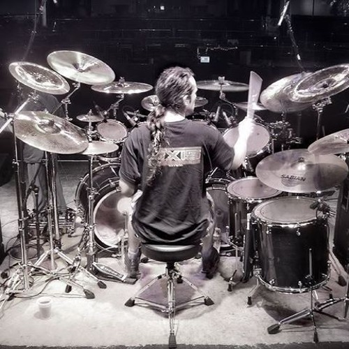 Technical drumming demo, recorded at radisson HOTEL, by MARIO Plumfield