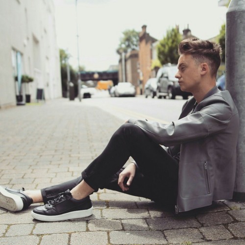 Conor Maynard - This Is My Version live/acoustic