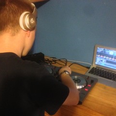 Gully Gullet b2b VIKTORIOUS in the mix | GARAGE/HOUSE/BASSLINE/GRIME