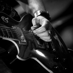 The girl, The wardrobe and Papa monster-LGDB cover