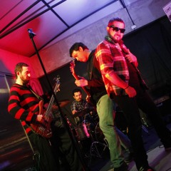 LA MUERTE ME PERSIGUE