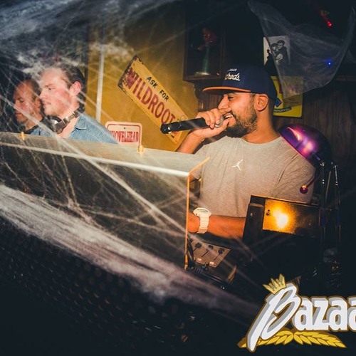 Dj Gijs Cox Ft Mc Redone Live @ Den Bazaar 30 - 10 - 2015 (Pt. 2)