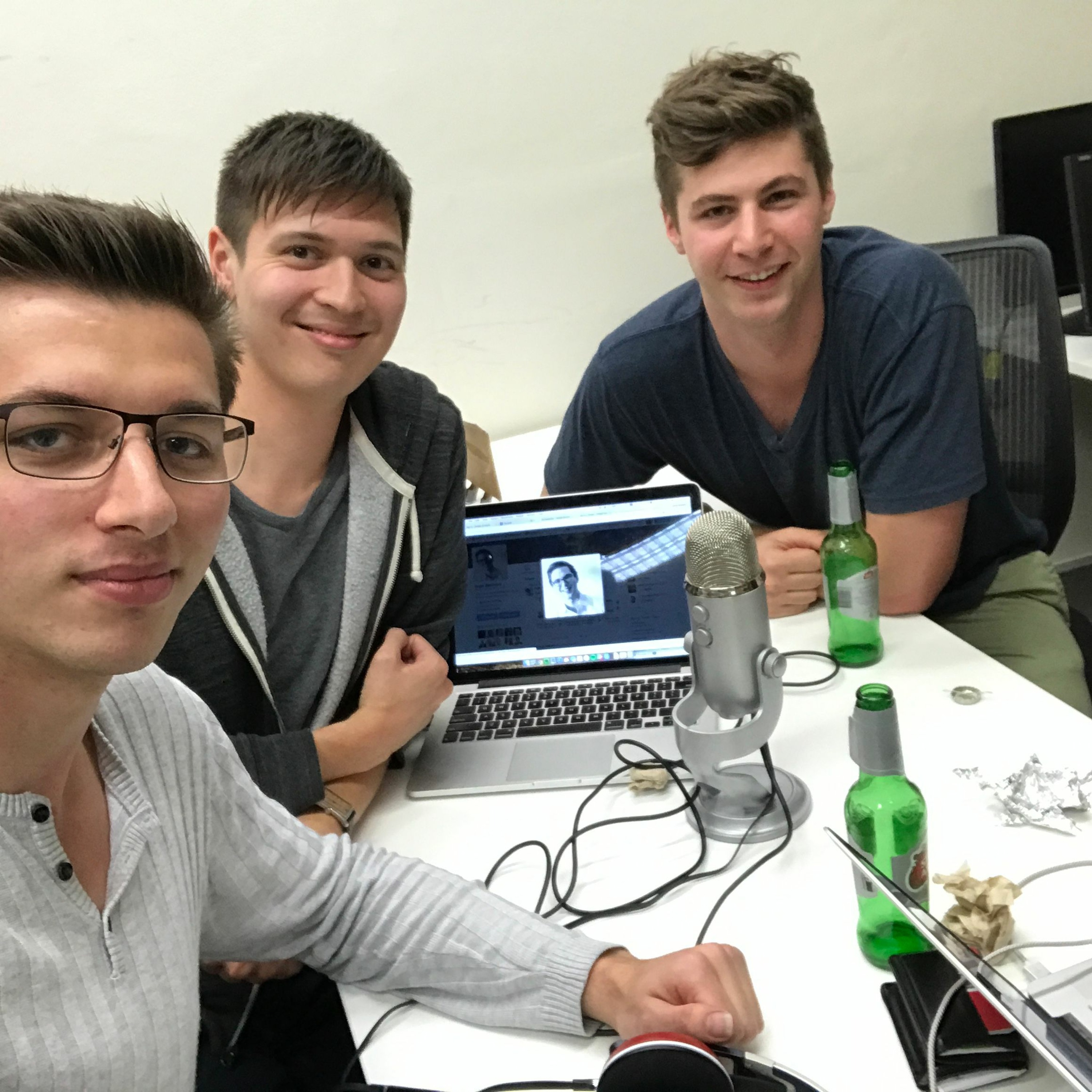 Meet the young Aussie behind an app that's backed by Peter Thiel's investment firm thumbnail