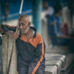 واحد من الناس - سواق  توك توك  بــ 100 راجل يل.mp3