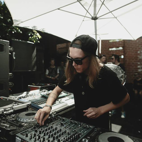 Dan Jamkinsun - Riešutinės 2016 at ZIP FM . Vilnius, Litva [14-10-16]