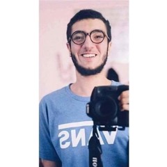 القناص "قد لمعت عيناه"