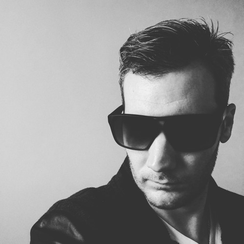 Low Contrast - Lost Emotions [320]