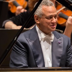 Mark Travis interviews pianist André Watts