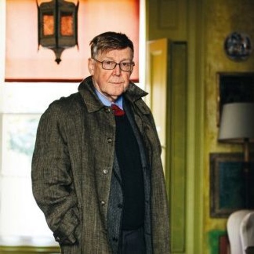 Aren't You Famous - Alan Bennett reads from Keeping On Keeping On