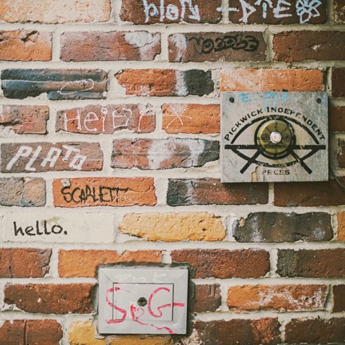 hello.