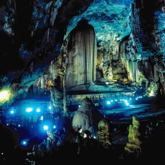 Lovers Cave - Hummingbird Lin