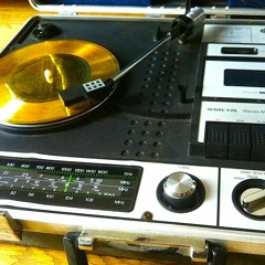 STRICTLY ANALOG VOL.1 (Kurser DJ Set)