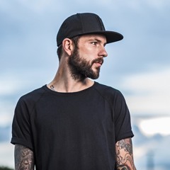 Henk - I Can Smell Summer, It's So Close Mixtape