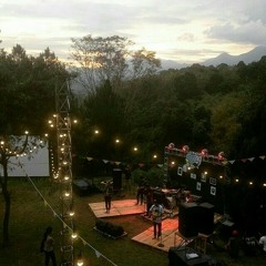 Batas Senja - Hanya Bicara live(@ruangimajinasi)