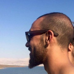 بيناتنا في بحر، فايا يونان