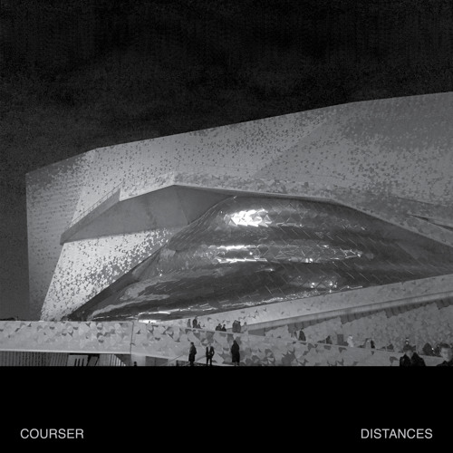 PREMIERE : Courser - Woven