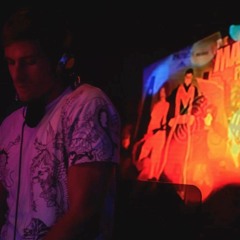 Hot Suits live @ Volar