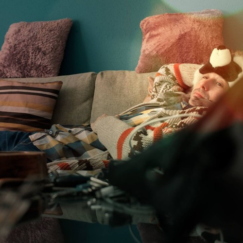 Premiere: Javier Orduna "Everything Is Real"