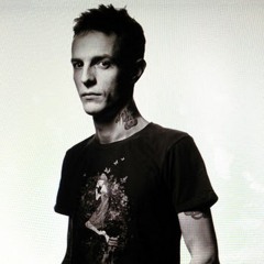 Orlando Voorn - Paco Di Bango's World (deadmau5 Remix)