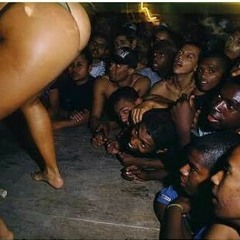 @@@MC 2R - PUTARIA COM PROIBIDO NO BAILE DO BARRO VERMELHO ((( DJ LR DO DICK ))) (( BAILE DO B.V 2018 )).mp3